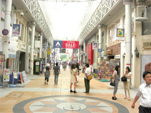 �������s�V���ِ��̂̓��̂�S